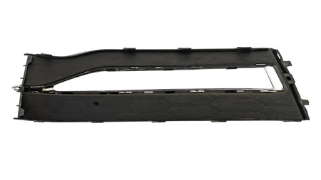 KRATKA RAMKA ZAŚLEPKA HALOGENU CHROM PRAWA DO SKODA SUPERB III 3 LIFT 19-24